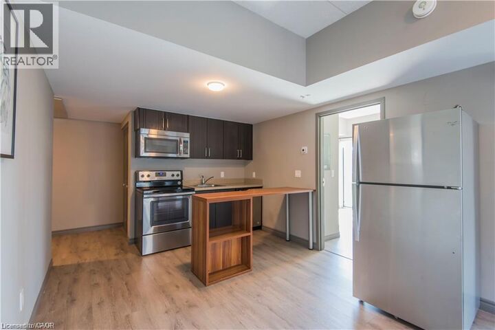 Property Photo:  321 Spruce Street 609  ON N2L 0G4 