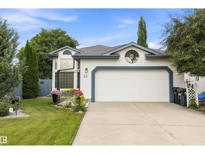 Property Photo: 33 Dorian Wy AB T8H 1Y2
