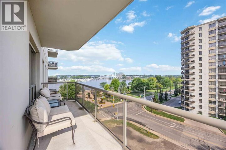 Property Photo:  350 Front Street North 701  ON N7T 0A1 