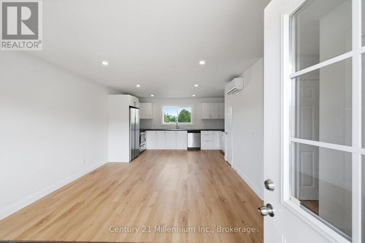Property Photo:  9592 Beachwood Road 2  ON L9Y 3Z1 