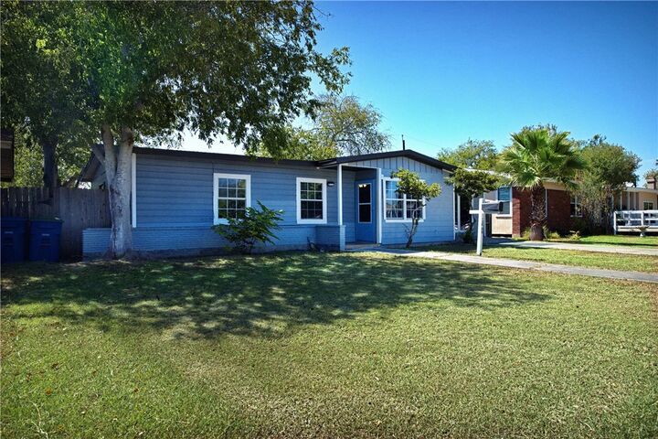 Property Photo: 1409 Austin TX 78374
