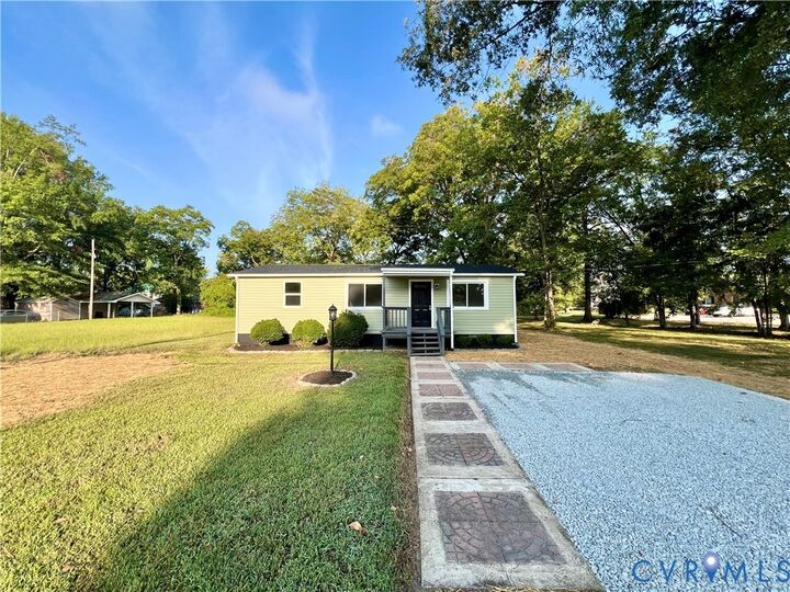 Property Photo: 716 Oak Street VA 23824