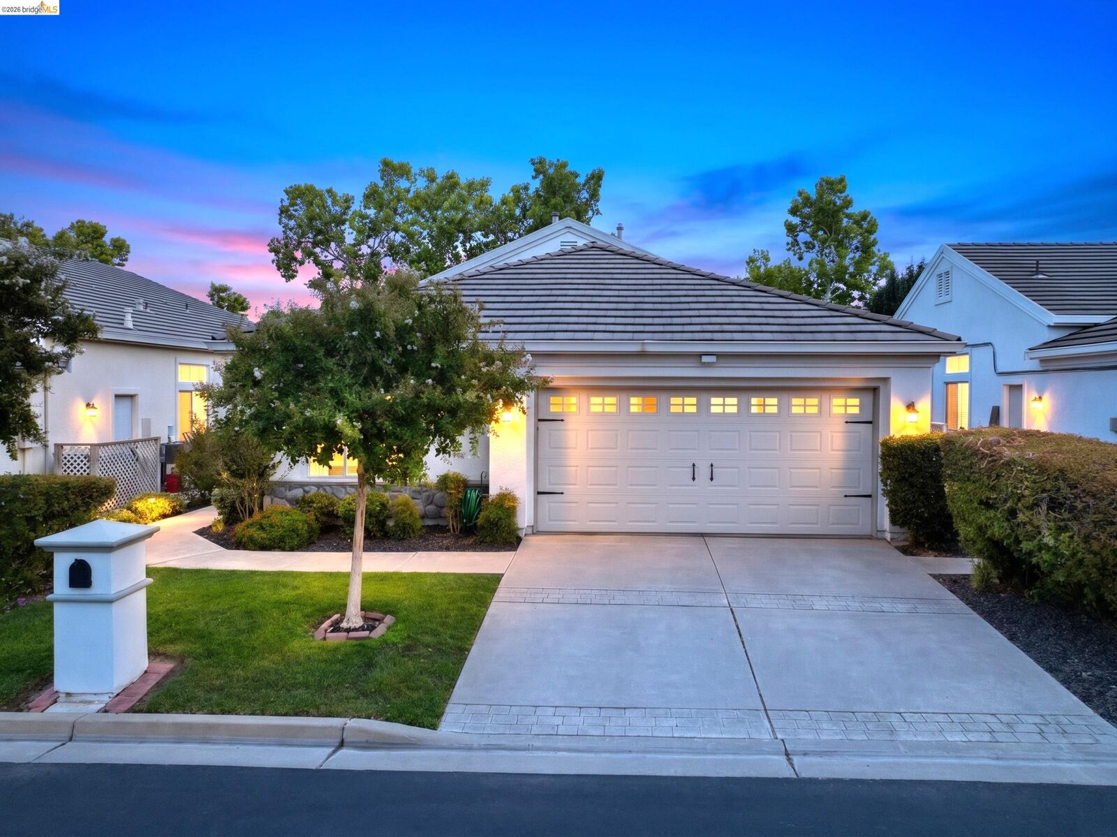 Property Photo: 30 Winesap Dr CA 94513