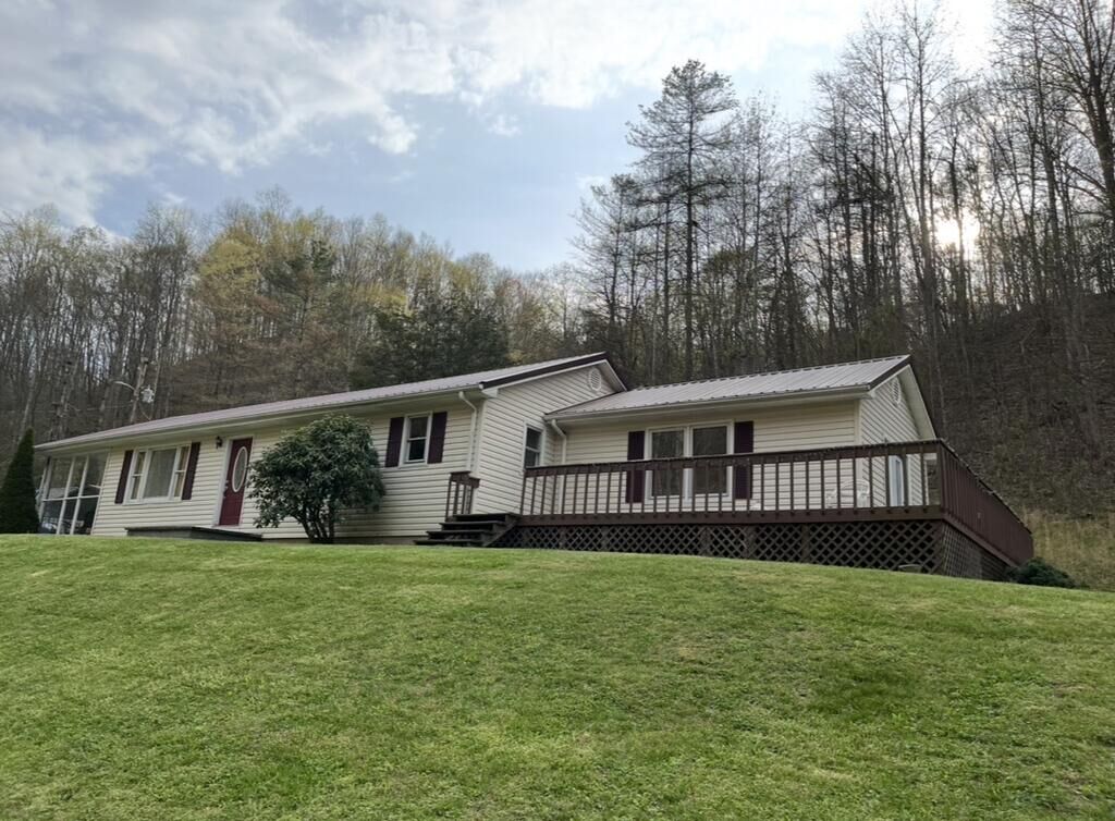 Property Photo:  179 Walters Branch  KY 41271 