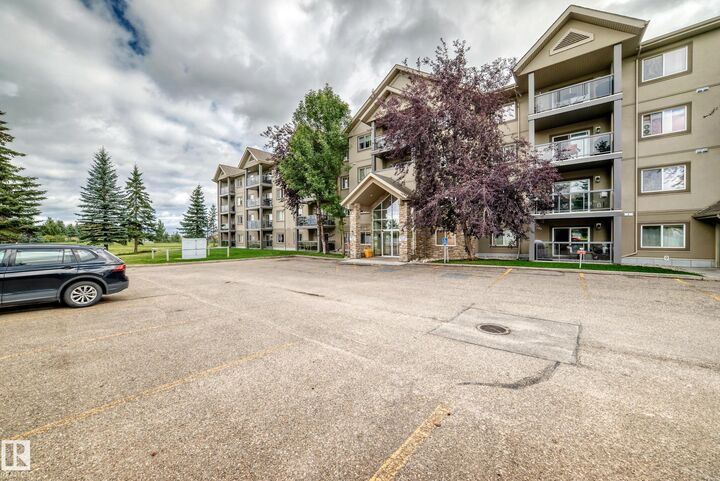 Property Photo: 279 Suder Greens Drive NW 418 AB T5T 6X6