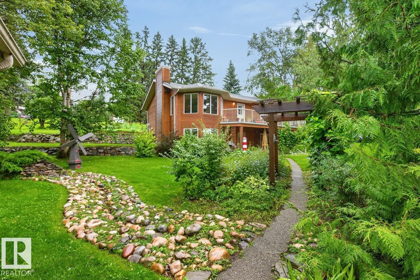 Property Photo:  4521 Lakeshore Road 124  AB T0E 2K0 