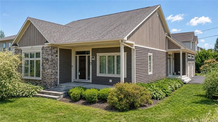 Property Photo:  6 McNally Court  NB E3B 9Y3 