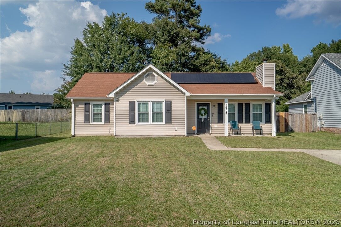 Property Photo:  5652 Pepperbush Drive  NC 28304 