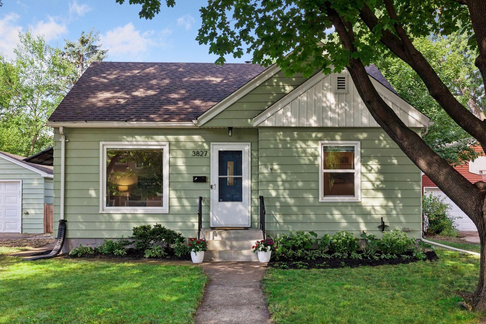 Property Photo:  3827 Welcome Avenue N  MN 55422 