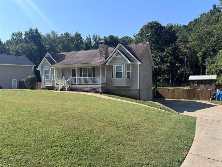 Property Photo: 163 Meadow Spring Court GA 30179
