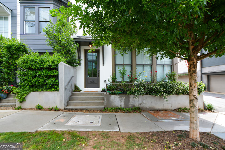 Property Photo:  698 Fraser Street SE 85  GA 30315 