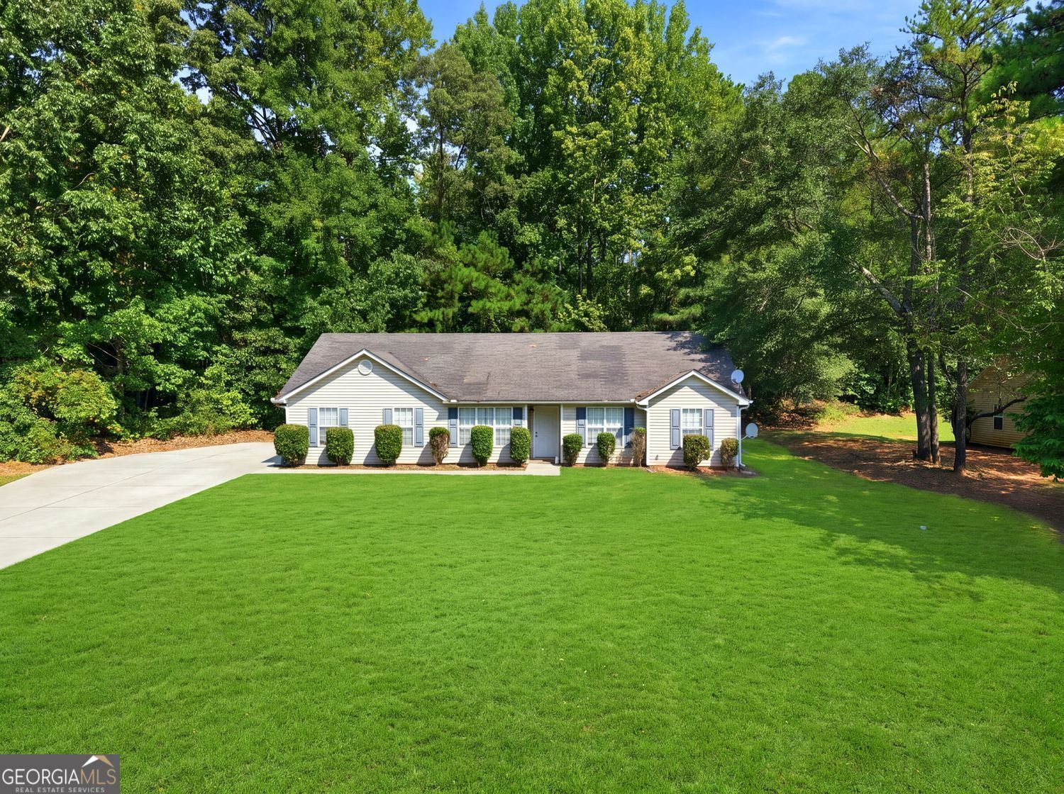 Property Photo: 25 Mountainview Drive GA 30016