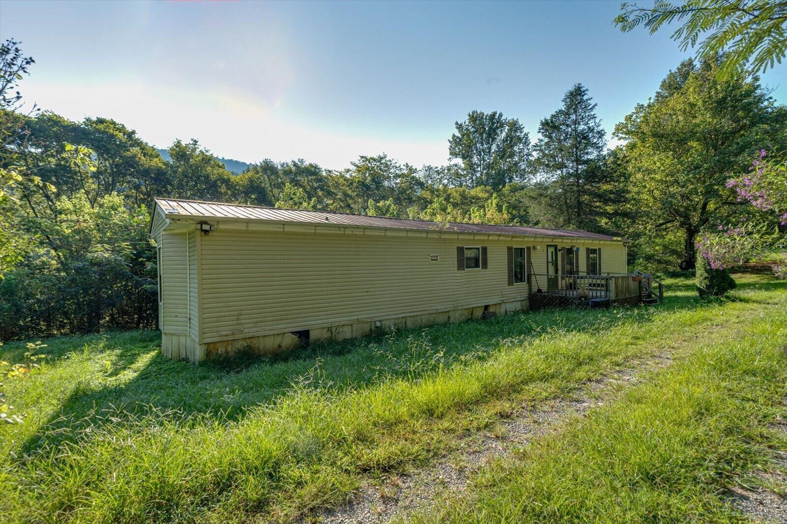 Property Photo: 245 School Lane TN 37380