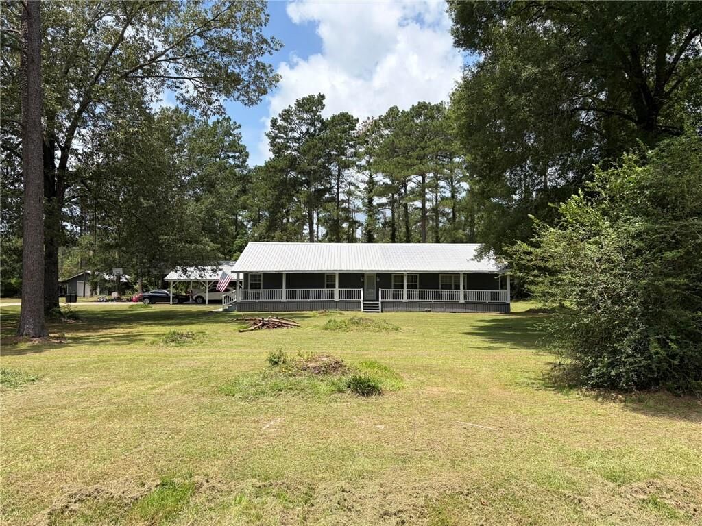 Property Photo: 976 La-1206 Highway LA 71328