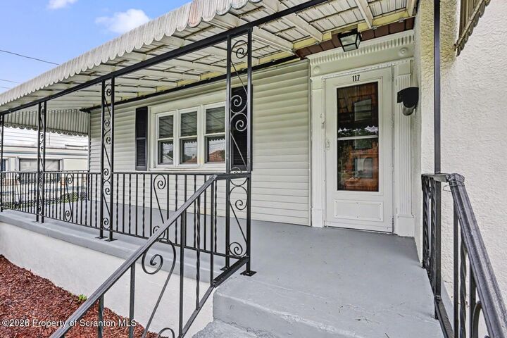 Property Photo:  117 Corcoran Street  PA 18518 