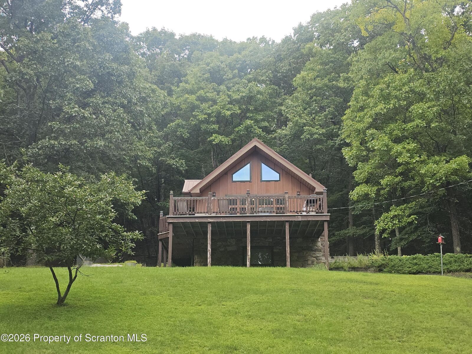 Property Photo:  520 Snowflake Lane  PA 18655 