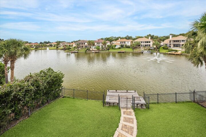 Property Photo:  18910 Villa Bergamo Lane  TX 77094 