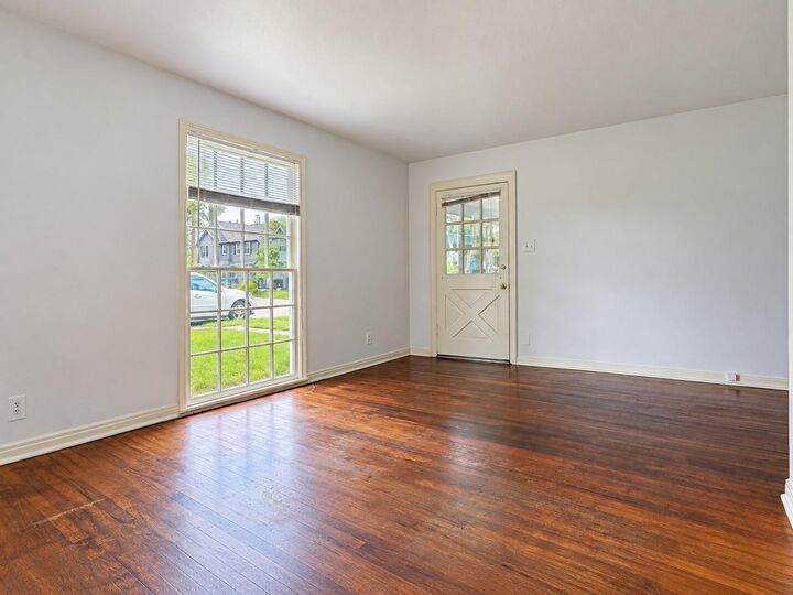 Property Photo: 1103 E 23rd Street 2 TX 77009