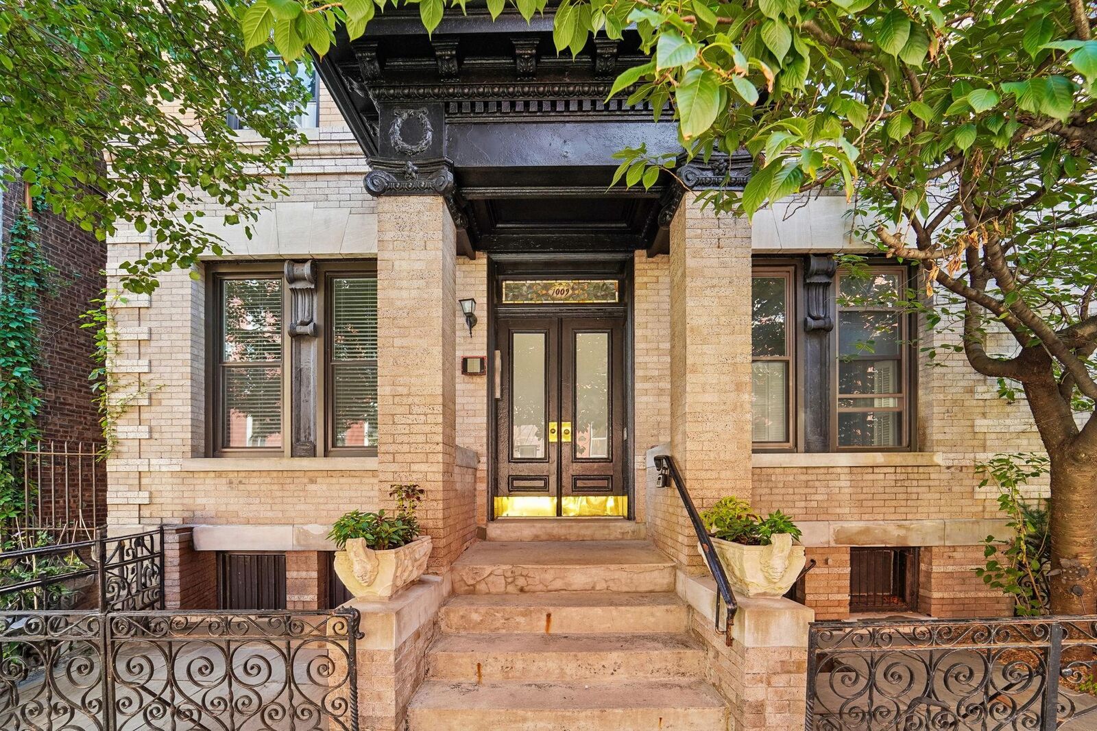 Property Photo: 1009 Willow Ave 1L NJ 07030