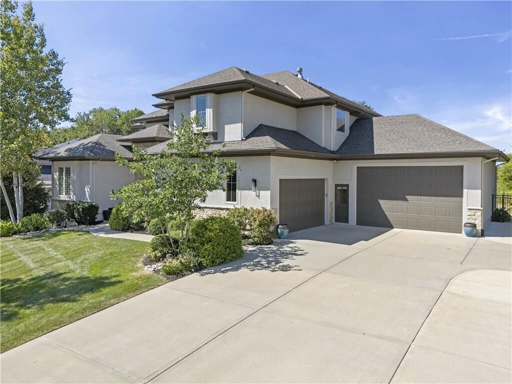 Property Photo: 16408 Rosehill Street KS 66221