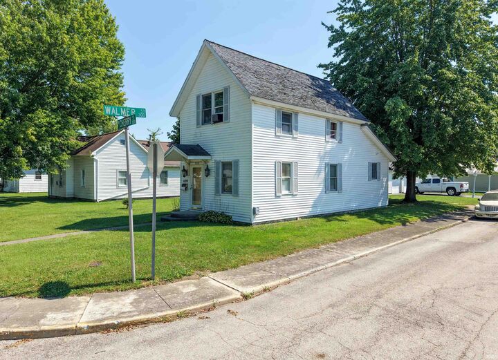Property Photo:  1128 W Cherry Street  IN 46714 