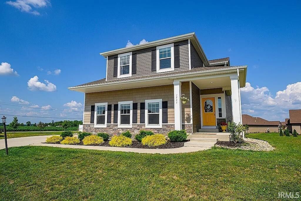 Property Photo:  1586 Lavante Cove  IN 46818 