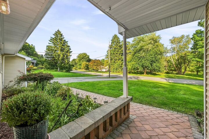 Property Photo:  14 Pond Hill Avenue  NY 10990 