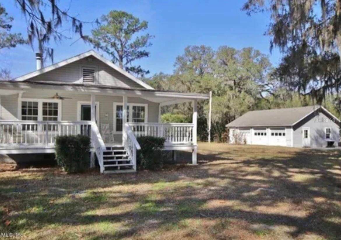 Property Photo:  15151 NW 162nd Terrace  FL 32696 