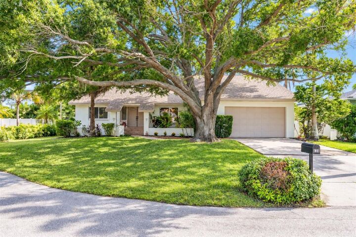 Property Photo: 630 Pinta Drive FL 33715