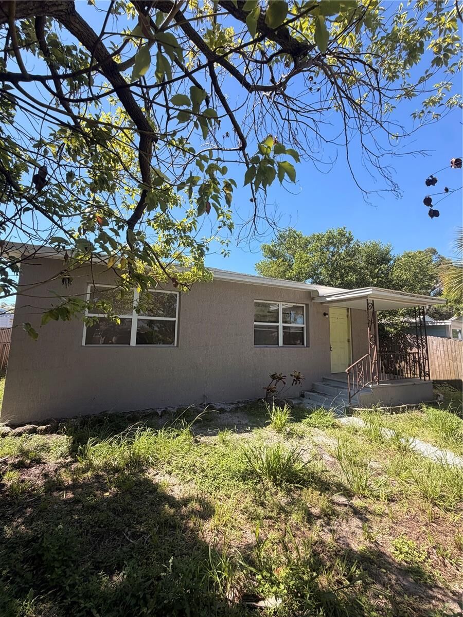 Property Photo:  1626 29th Avenue N  FL 33713 