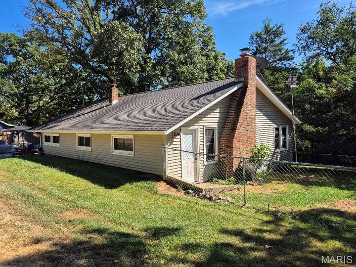 Property Photo: 14098 Charter Church Road MO 63020
