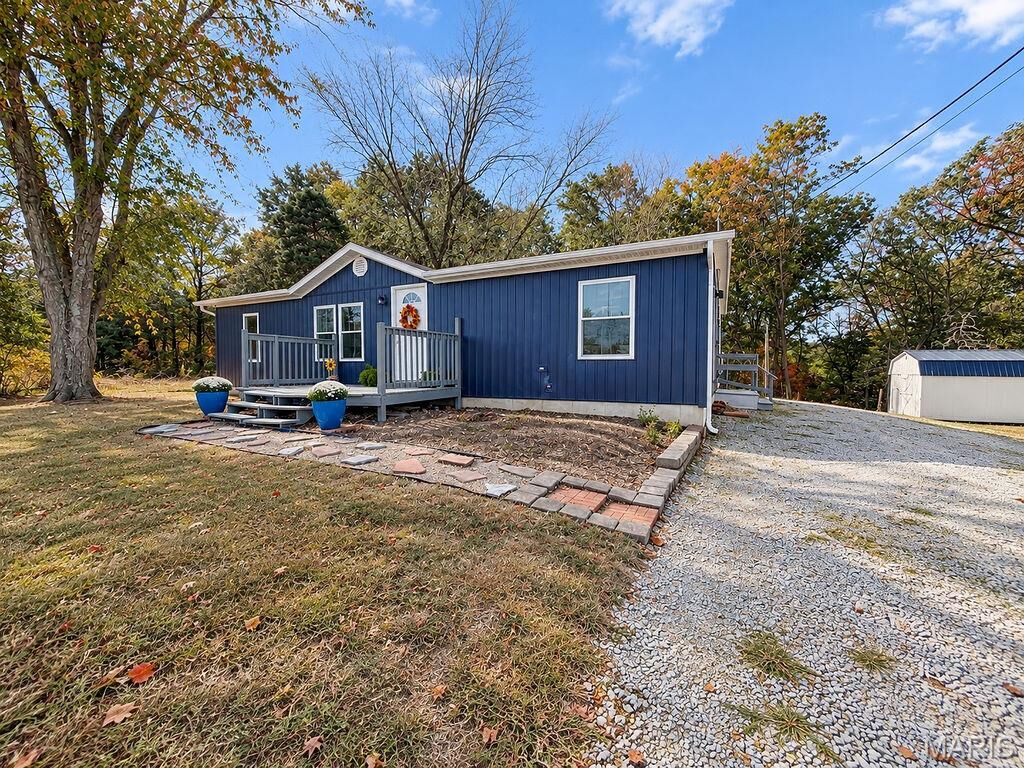 Property Photo: 8918 Oriole Circle MO 63036