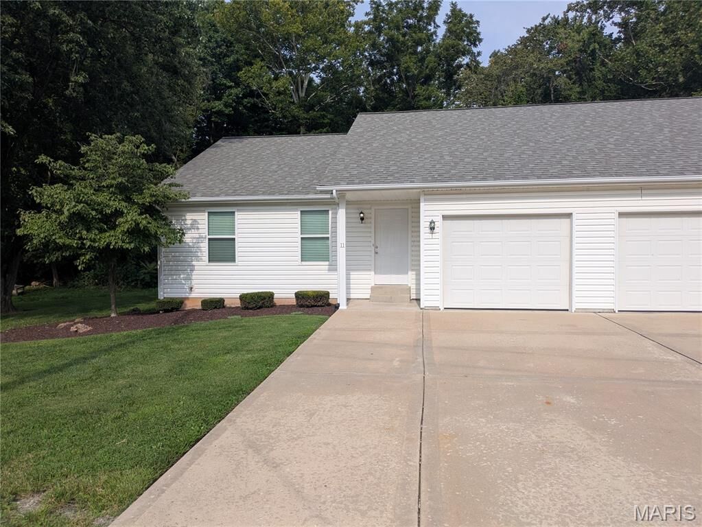 Property Photo:  9 Norman Drive  IL 62236 