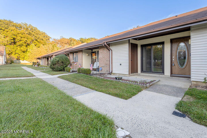 Property Photo:  47 Wild Turkey Way  NJ 07726 