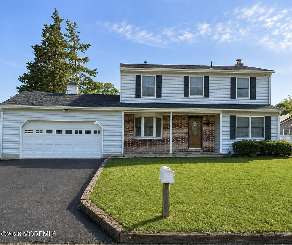 Property Photo:  7 Mayflower Drive  NJ 08087 