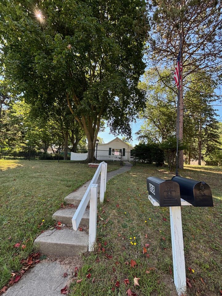 Property Photo: 808 Anderson Street MI 49431