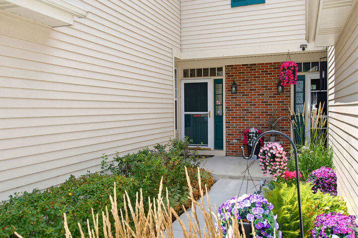 Property Photo: 7411 Grandview Court IL 60110