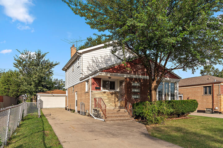 Property Photo: 7734 S Keeler Avenue IL 60652