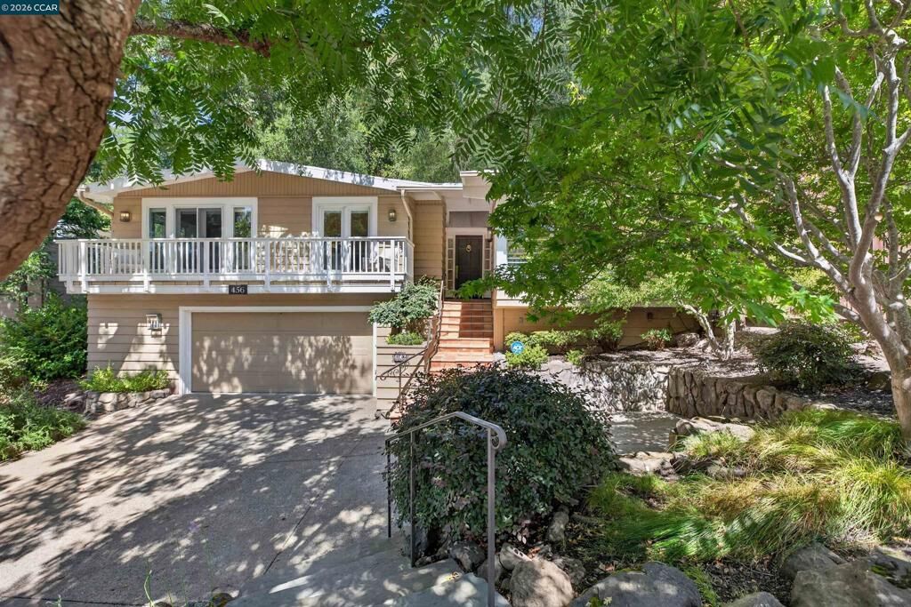 Property Photo:  456 Camino Sobrante  CA 94563 
