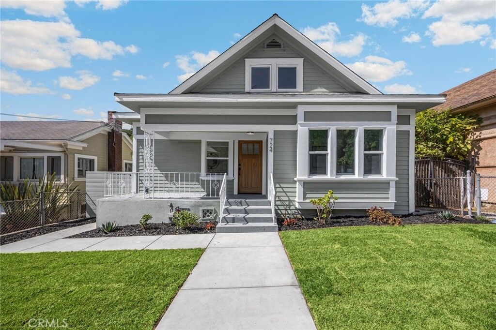 Property Photo:  724 Solano  CA 90012 