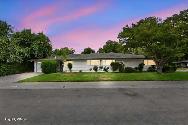 Property Photo:  593 Lelandhaven Way  CA 95831 