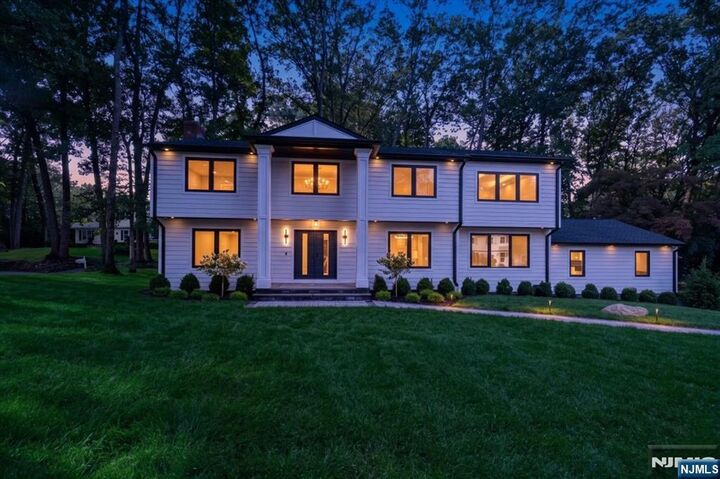 Property Photo:  15 Green Way  NJ 07430 