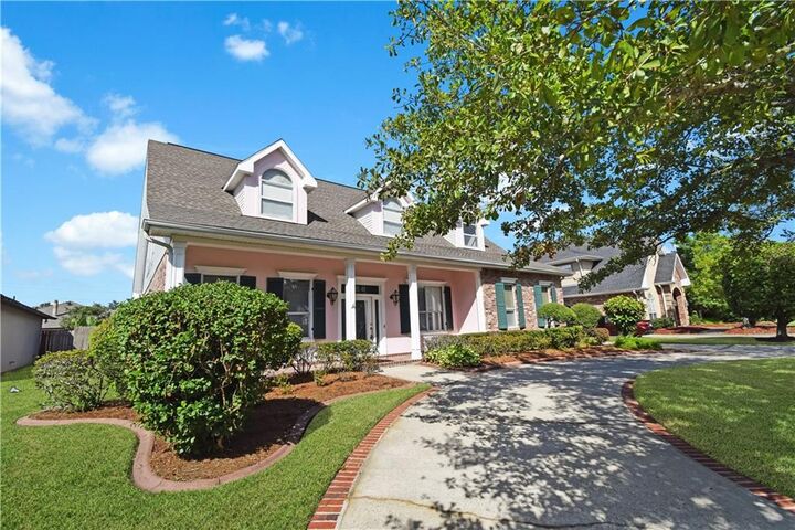Property Photo:  66 Chateau Rothchild Drive  LA 70065 