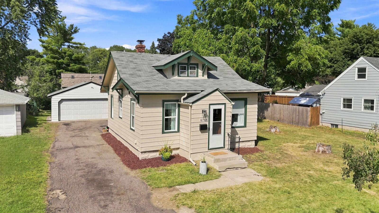 Property Photo:  6714 Corvallis Avenue N  MN 55428 