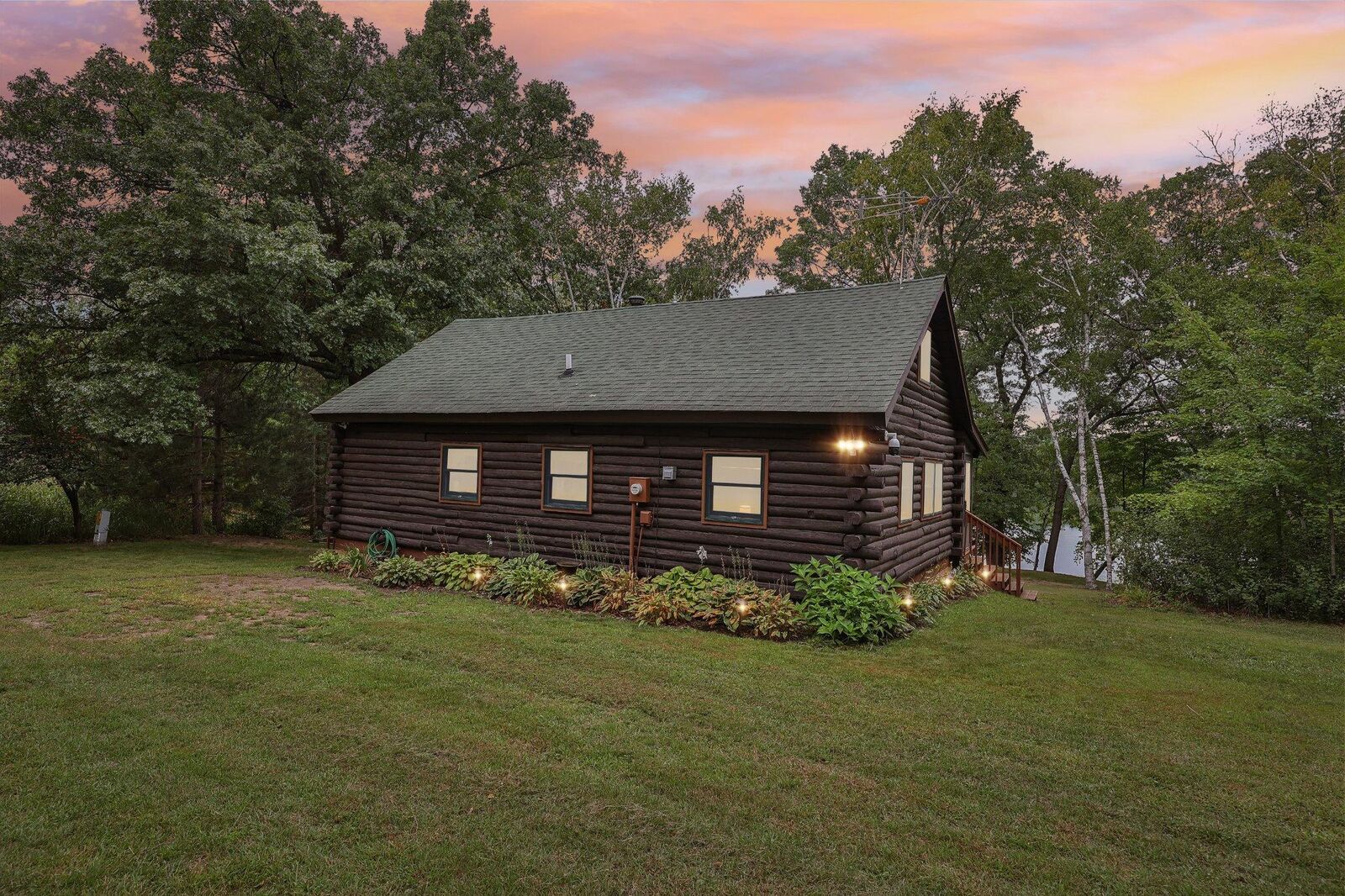 Property Photo:  2318 E Twin Lakes Avenue  WI 54024 