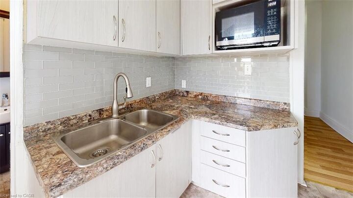 Property Photo:  961 1/2 King Street E  ON L8M 1C3 