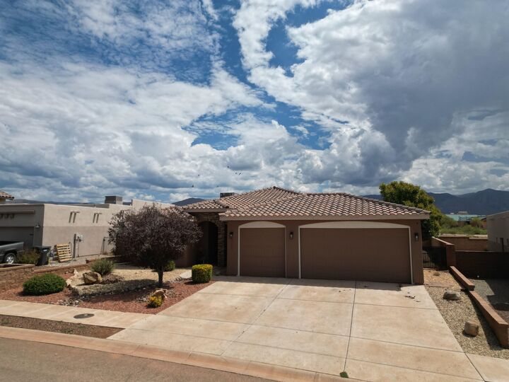 Property Photo:  3594 Red Arroyo Dr  NM 88310 