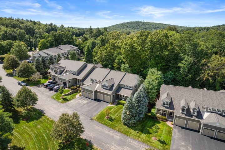 Property Photo:  32 Old Framingham Rd 8  MA 01776 