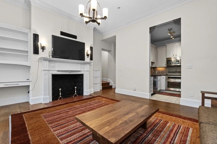 Property Photo: 280 Commonwealth Avenue 108 MA 02116
