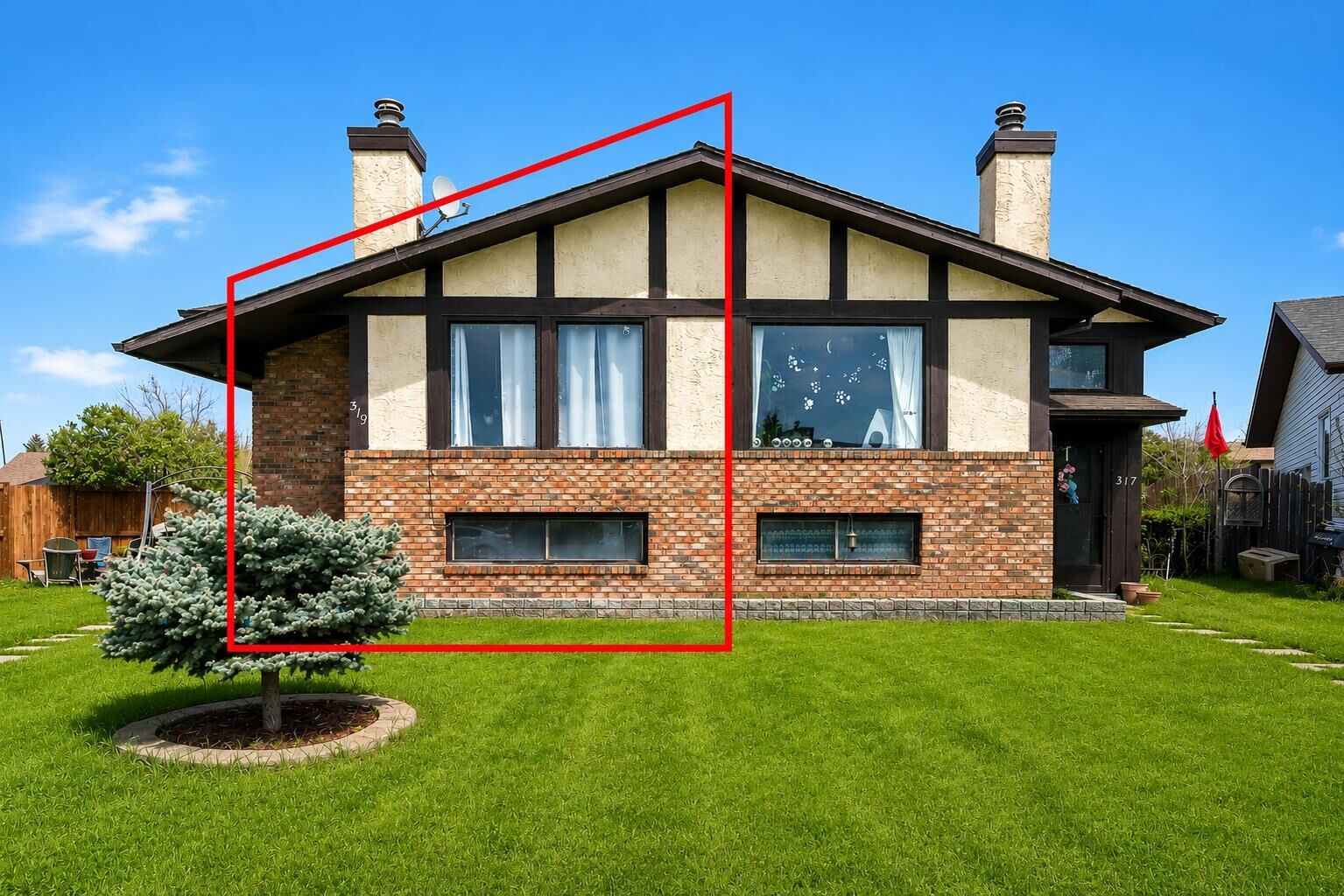 Property Photo: 319 Templemont Place NE AB T1Y 5A7